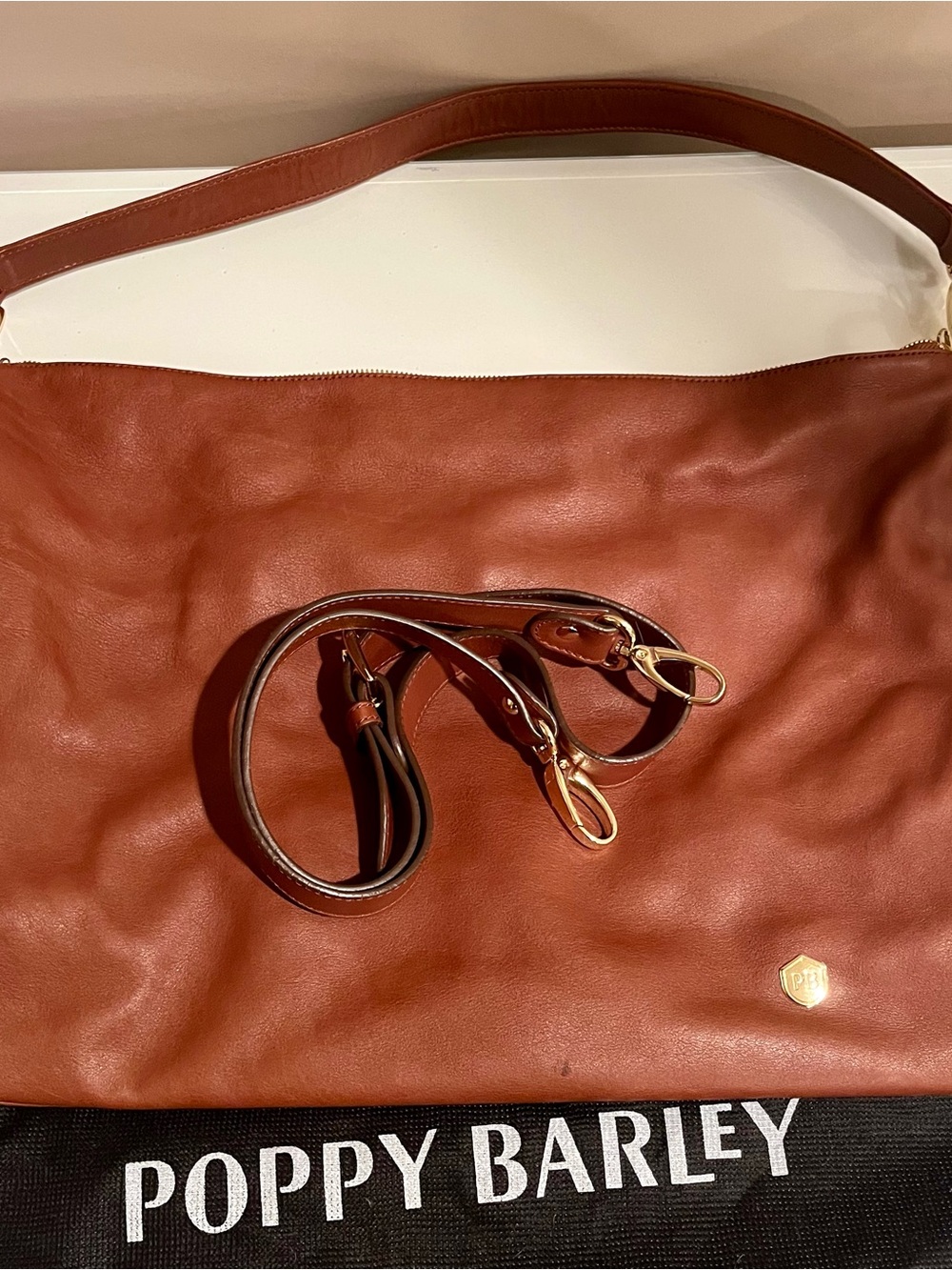 Poppy Barley Cognac brown Leather Shoulder Bag with Detachable Strap